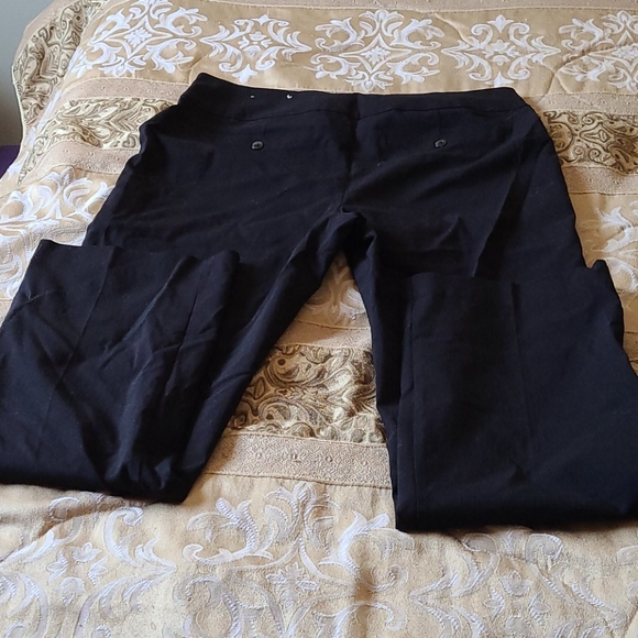 Ladies dress pants (NWOT) - Picture 3 of 3